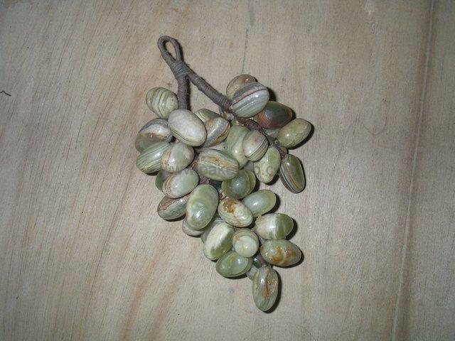 Onyx Grapes - Khan Brothers Onyx Handicrafts